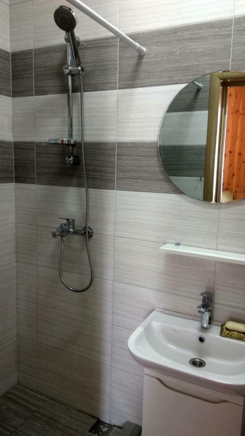 Eco House Hotel ชรอโนมอสค์ ภายนอก รูปภาพ